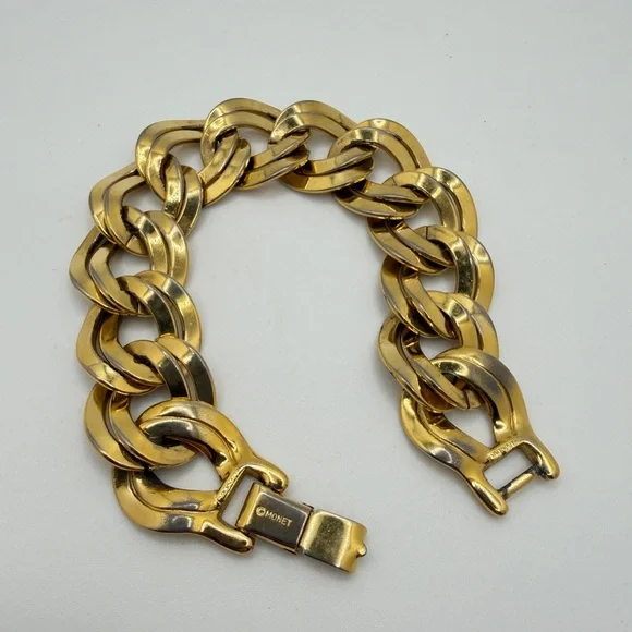 7" Vintage Monet Gold Tone double Twisted Link Bracelet w/ fold over clasp! - Picture 3 of 16